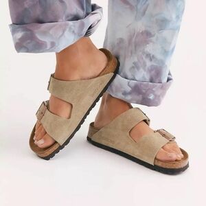 Birkenstock Arizona Tan Suede Soft Footbed Two Strap Sandals Sz 37